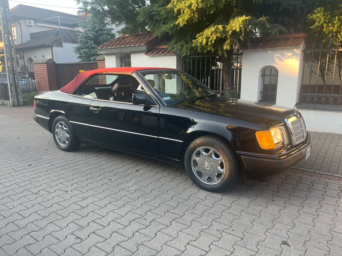 Mercedes-Benz 300 CE Cabrio 1993 sprowadzony przez AutoStany z USA