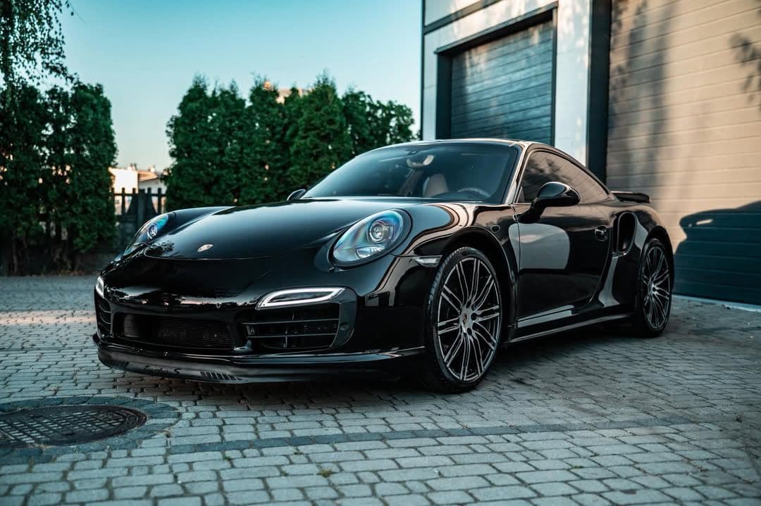 Porsche 911 Turbo 2013 sprowadzony przez AutoStany z USA