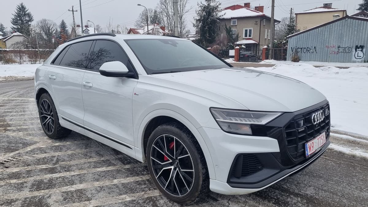 Audi Q8 Prestige 2019 sprowadzony przez AutoStany z USA