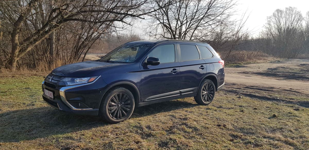 2020 MITSUBISHI Outlander