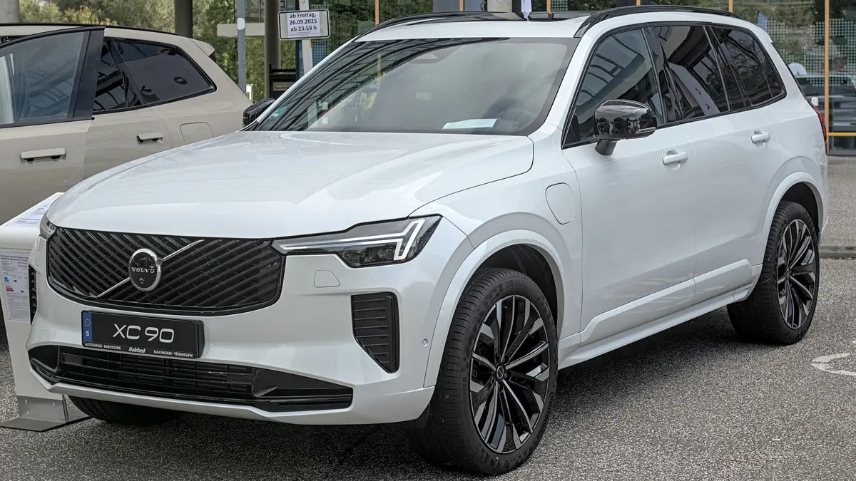 Volvo XC90 (rocznik 2025)