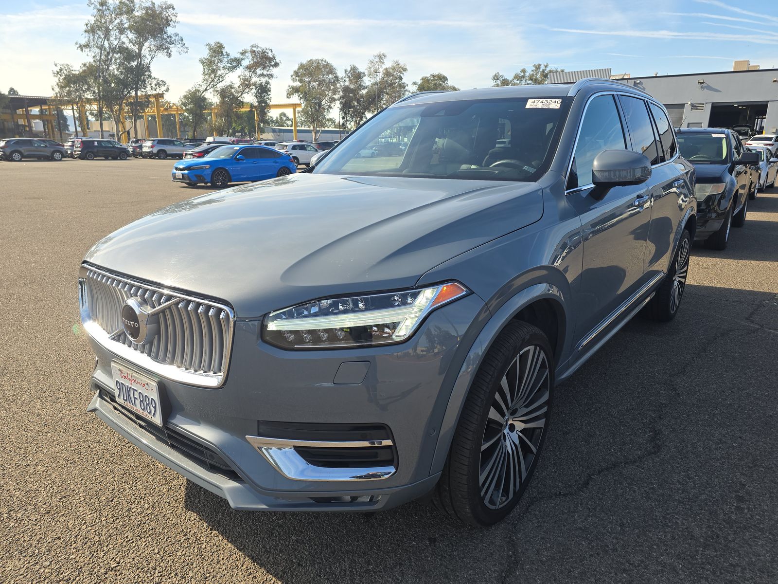 
								VOLVO XC90 full									