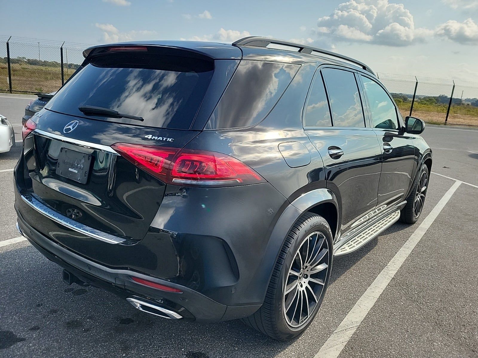 
								Mercedes Benz GLE full									