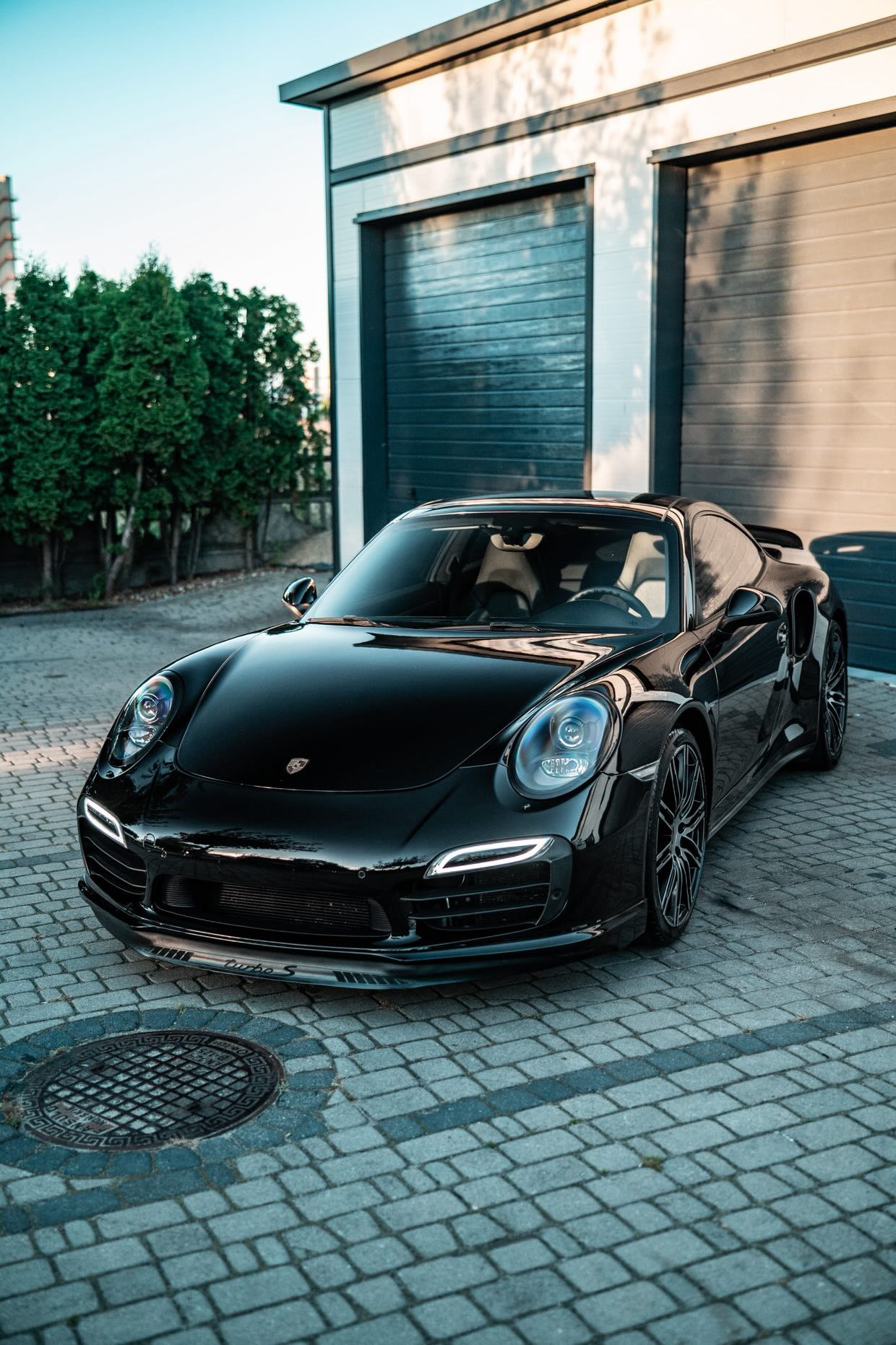 
								Porsche 911 Turbo full									