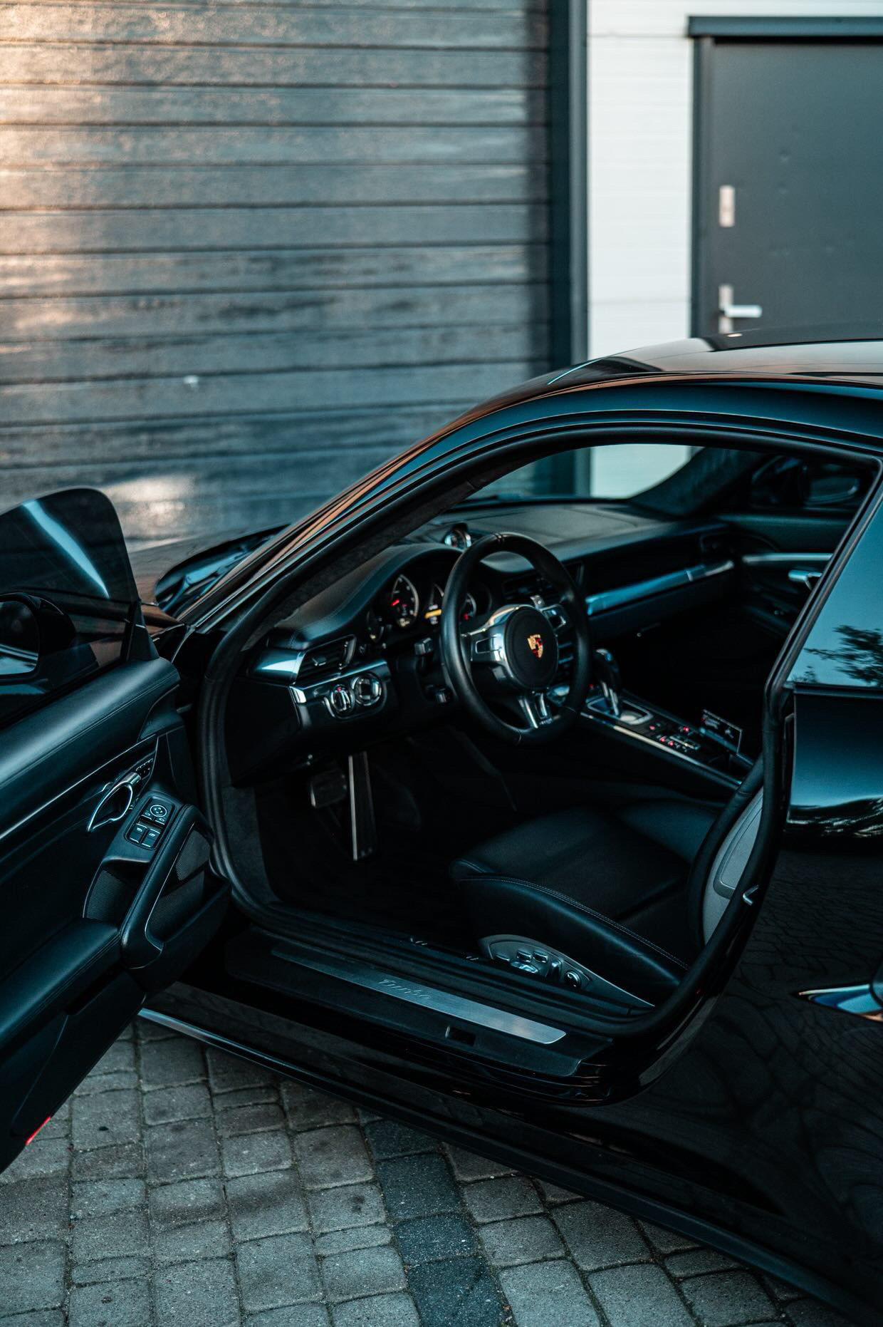 
								Porsche 911 Turbo full									