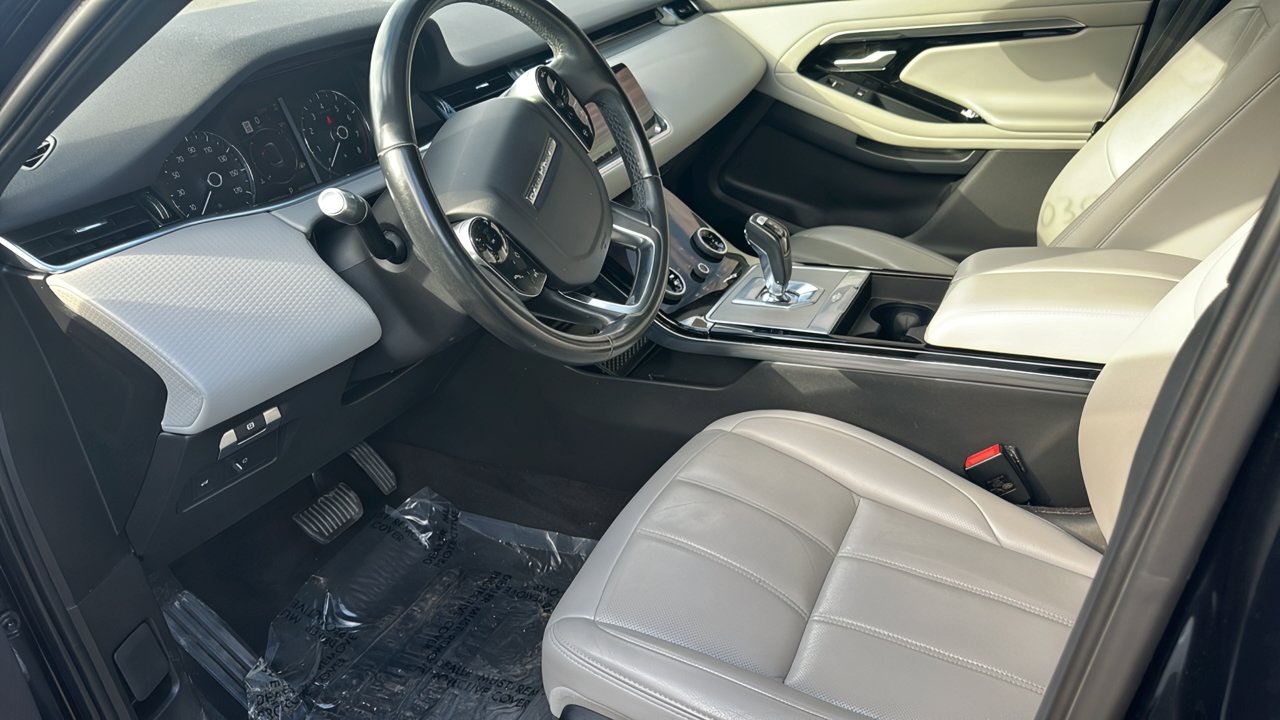 
								Land Rover Evoque full									