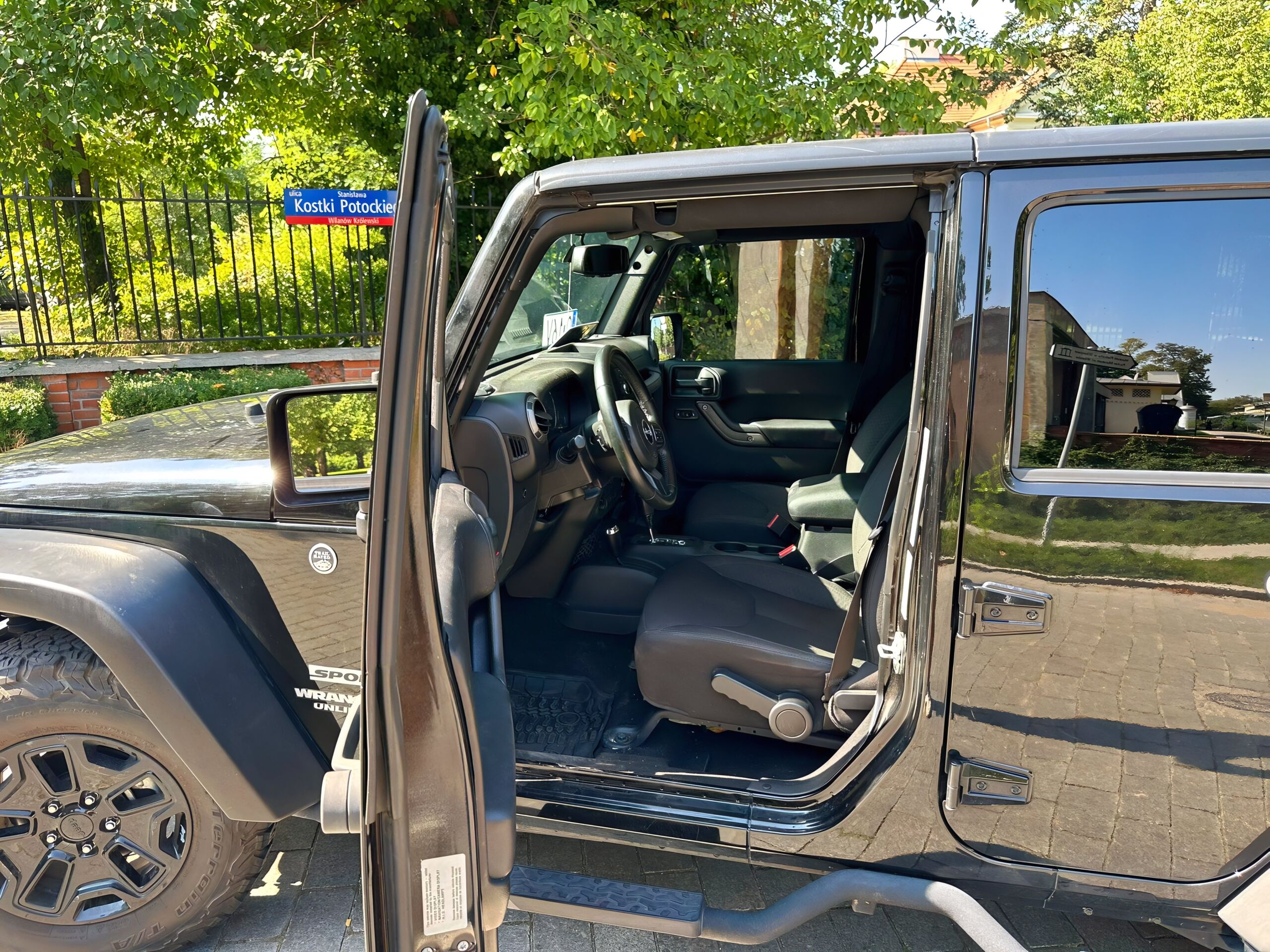 
								Jeep Wrangler Unlimited full									