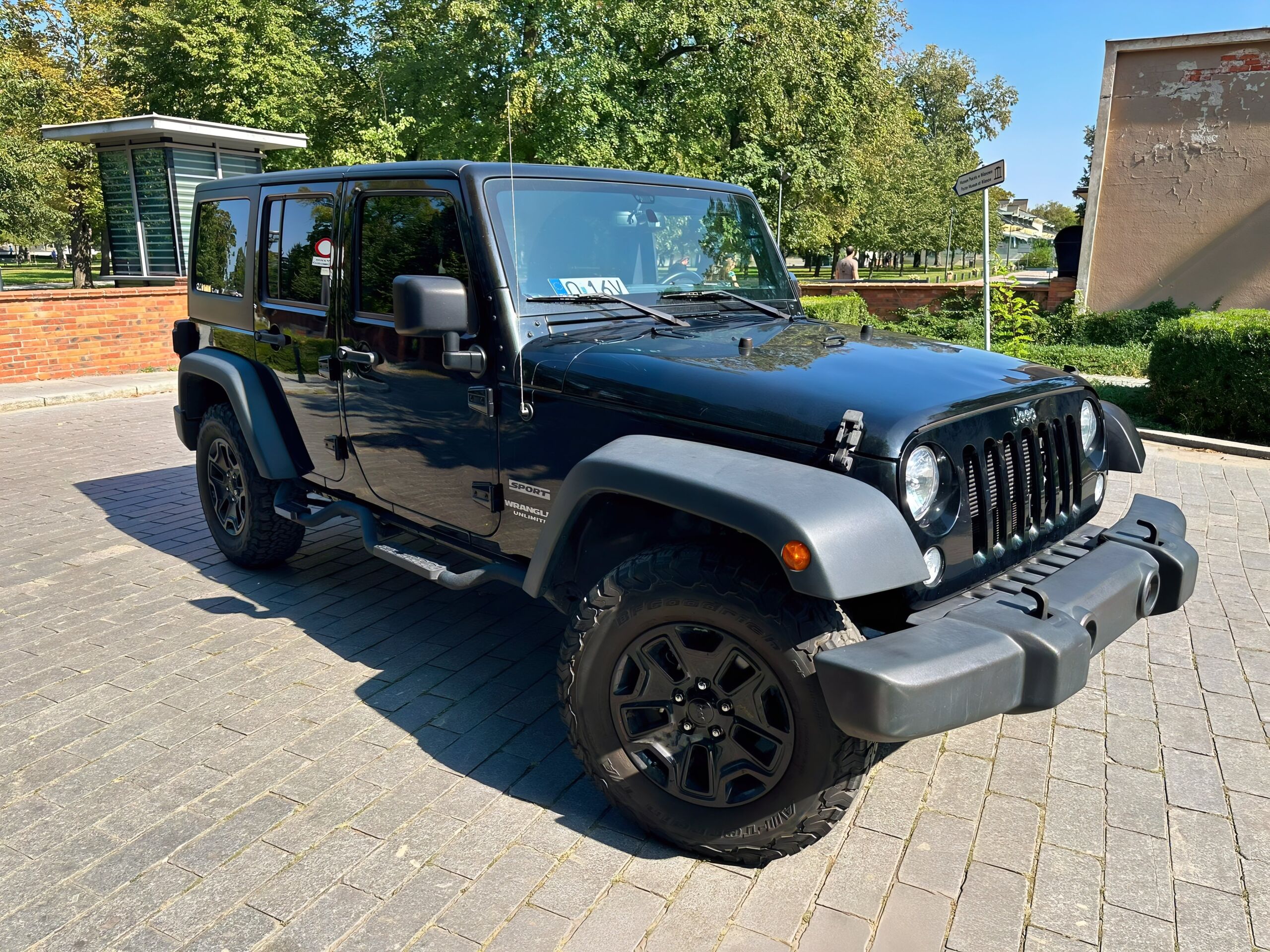 
								Jeep Wrangler Unlimited full									