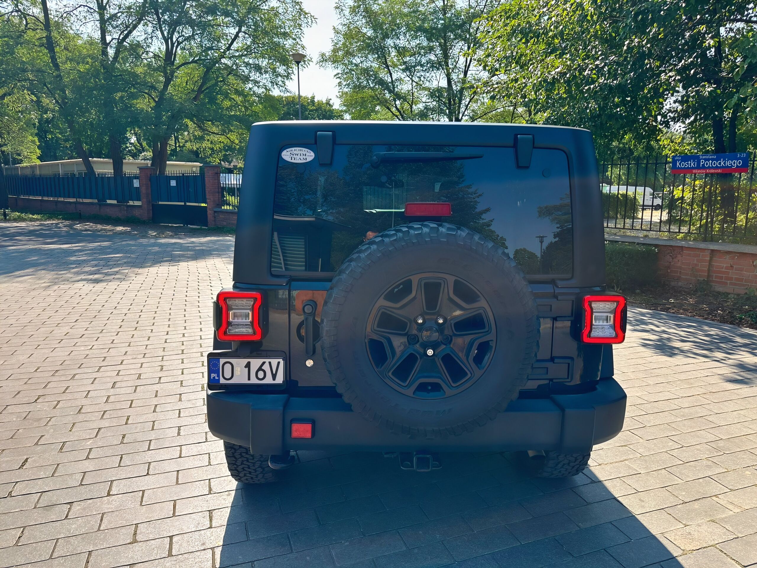
								Jeep Wrangler Unlimited full									