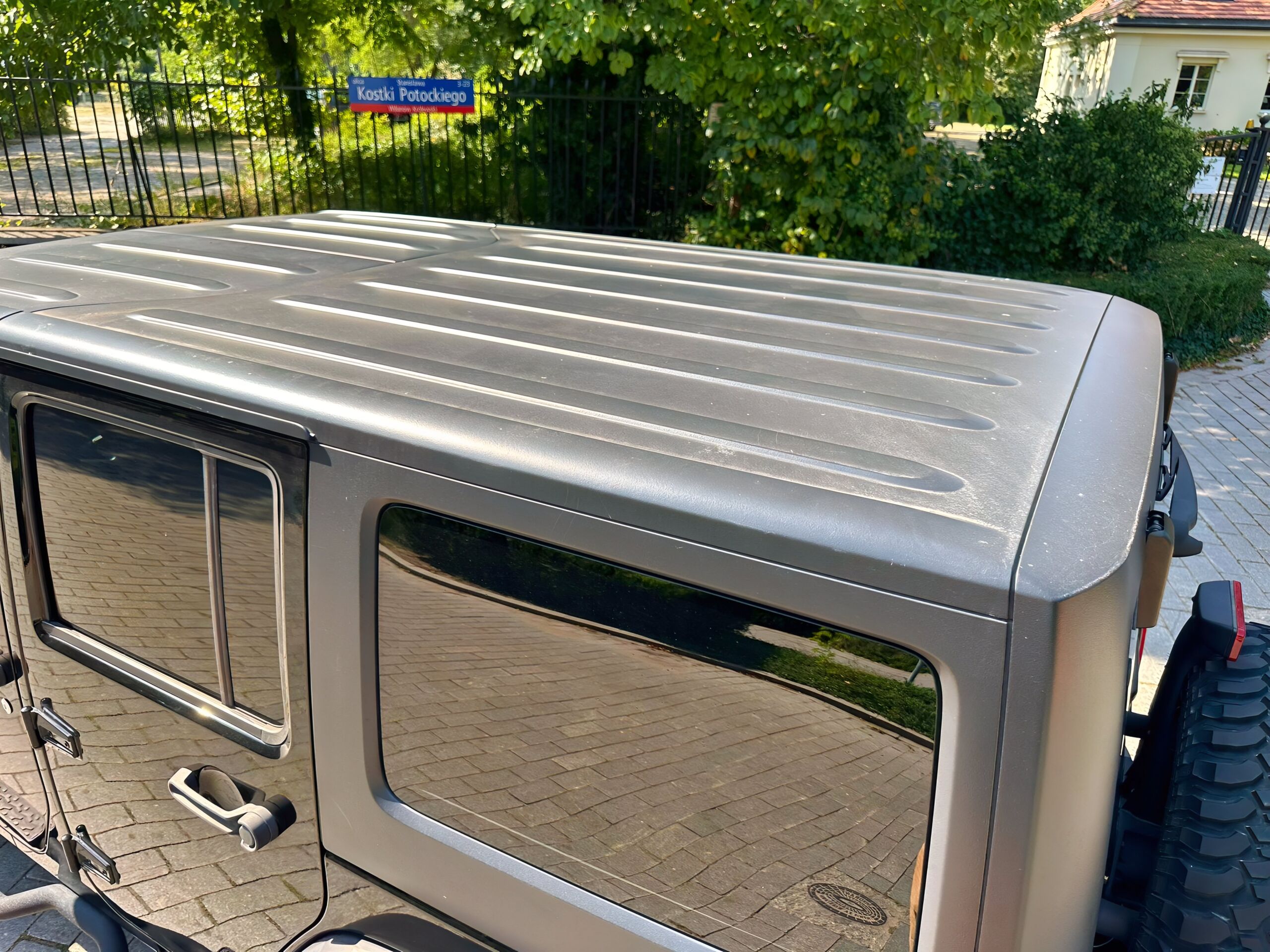 
								Jeep Wrangler Unlimited full									