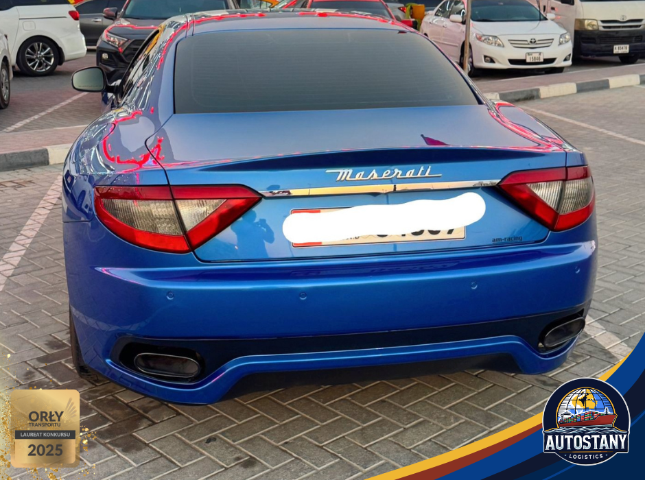 
								Maserati GranTurismo full									