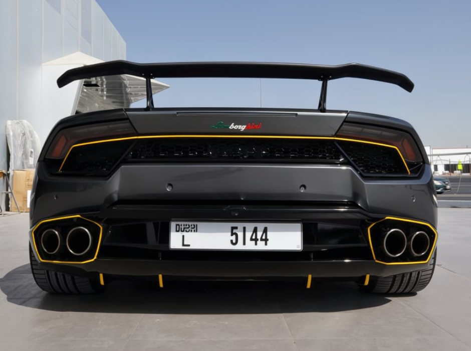 
								Lamborghini Huracan full									