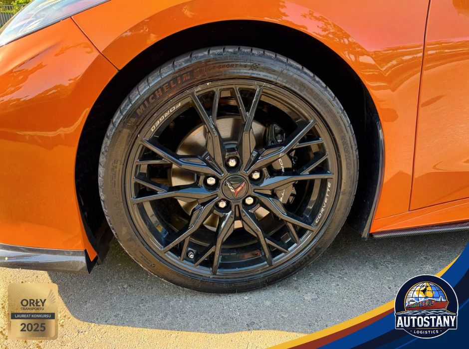 
								Chevrolet Corvette full									