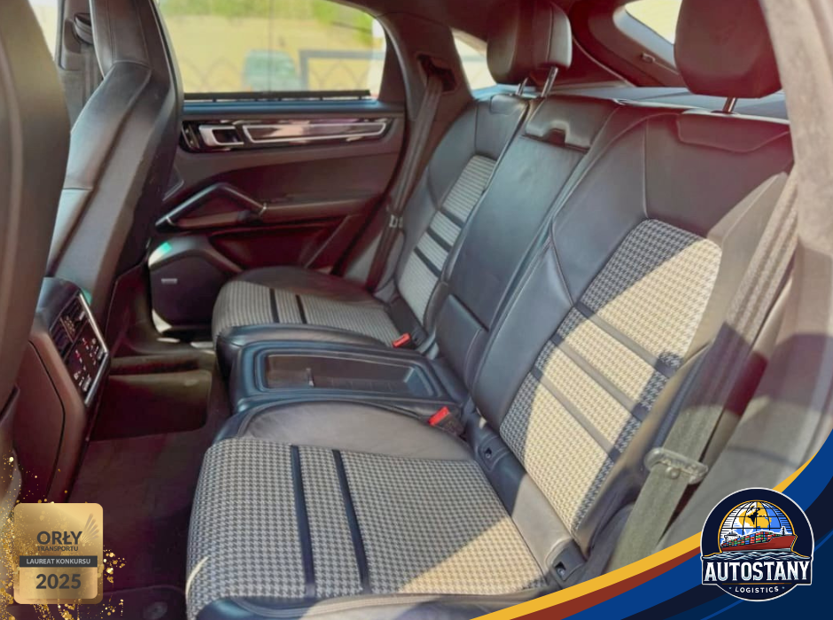 
								Porsche Cayenne full									