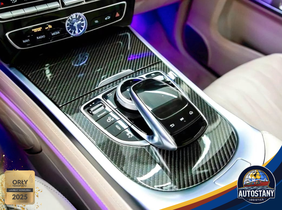 
								Mercedes-Benz G700 BRABUS full									