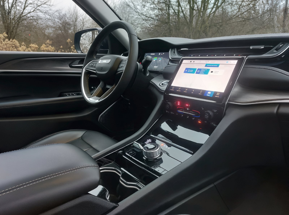 
								Jeep Grand Cherokee 4xe full									