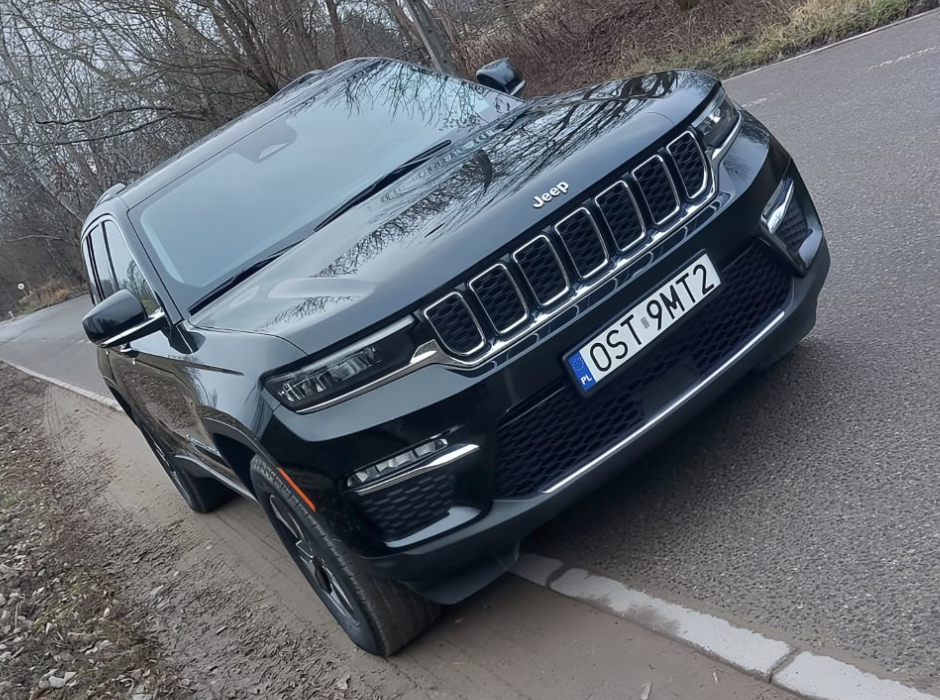 
								Jeep Grand Cherokee 4xe full									