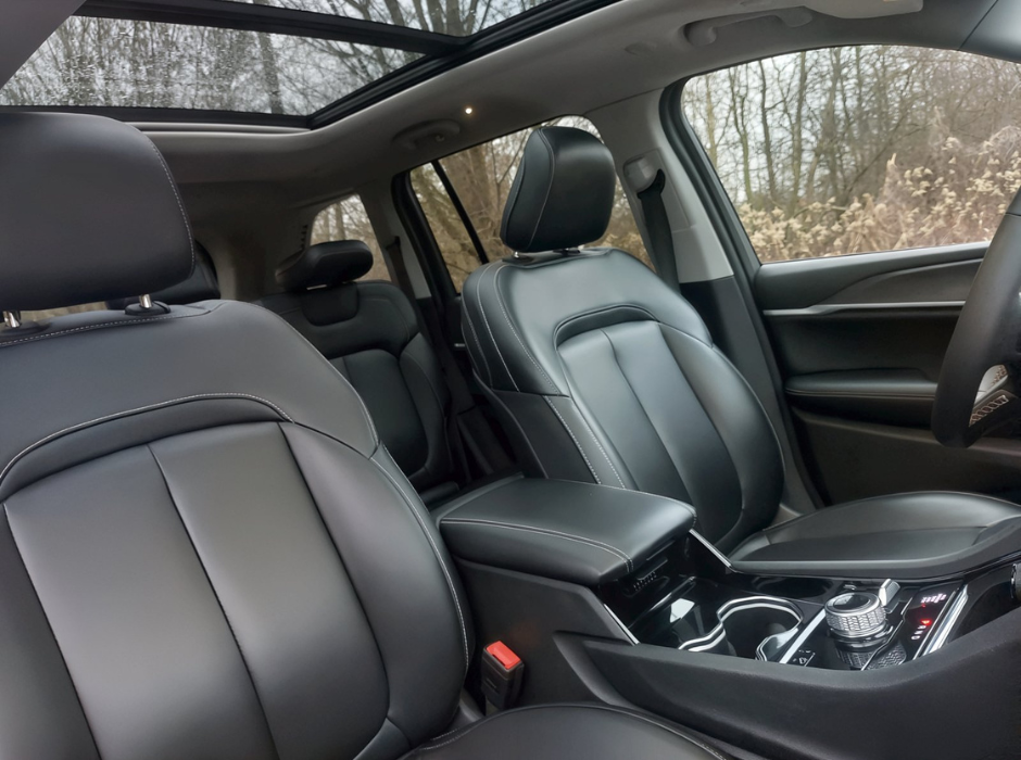 
								Jeep Grand Cherokee 4xe full									