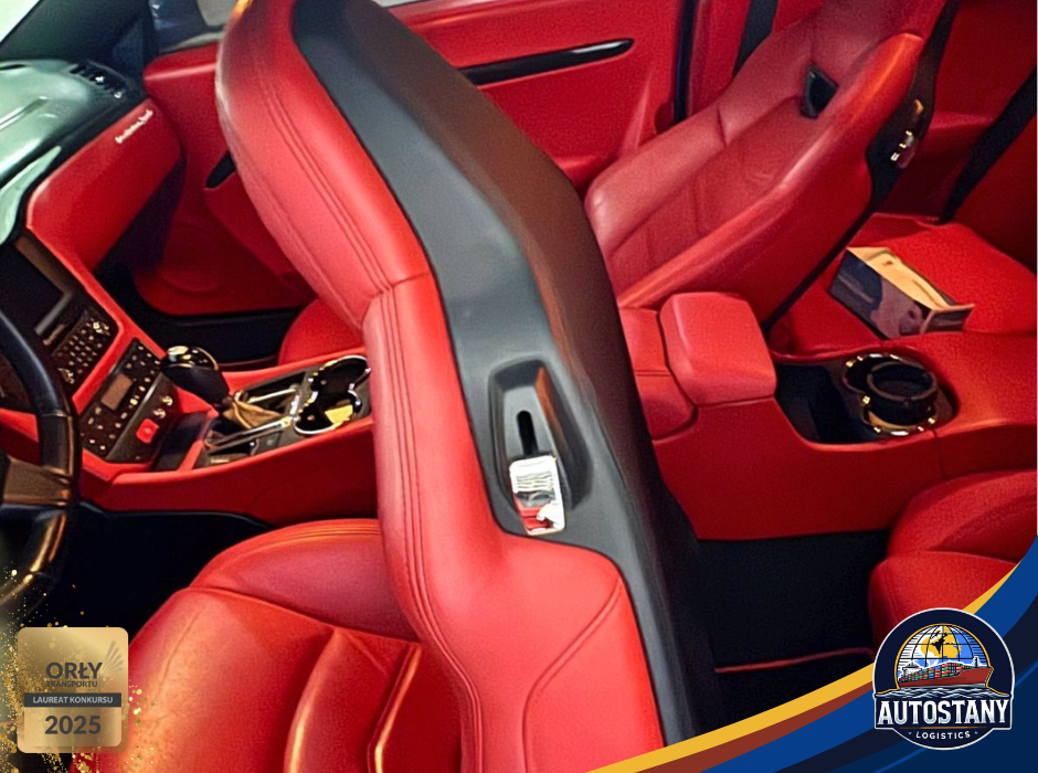 
								Maserati GranTurismo full									