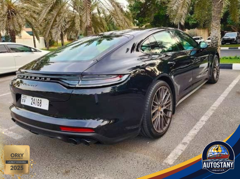 
								Porsche Panamera full									