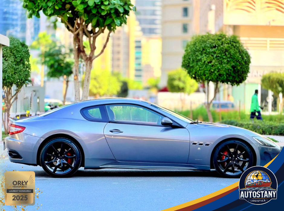 
								Maserati GranTurismo Sport full									